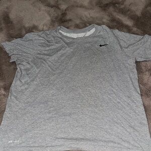 Nike Men's Short Sleeve Gray Tee